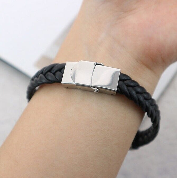 Customisable Savannah faux leather and stainless steel medical alert bracelet clasp view